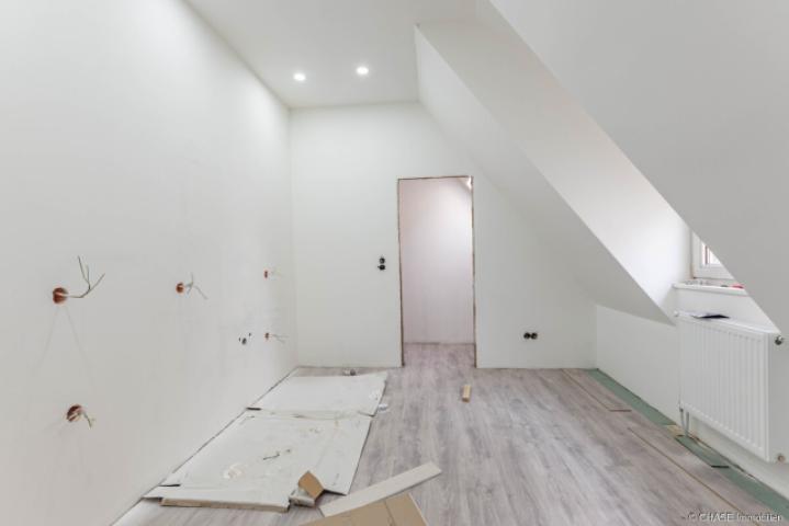 Küche mit Abstellraum Dachgeschoss
