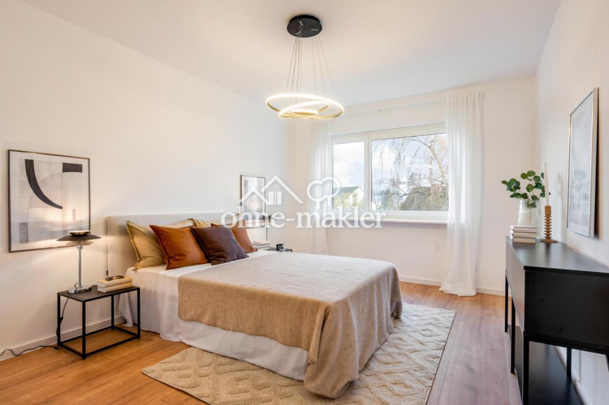 Schlafzimmer 1