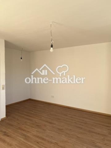 Wohn- und Schlafzimmer