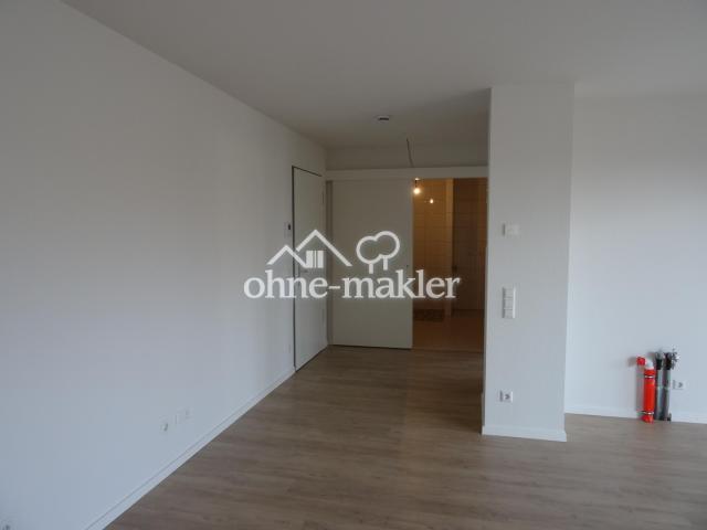 Flur (Blick Richtung Bad)