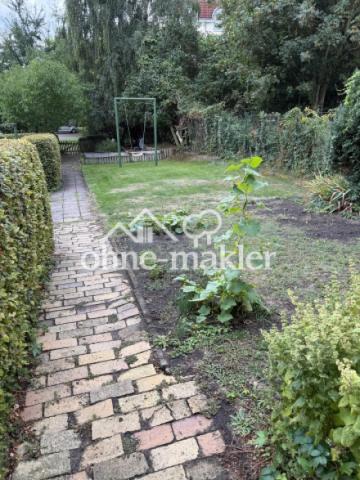 Pflanzgarten und Schaukel