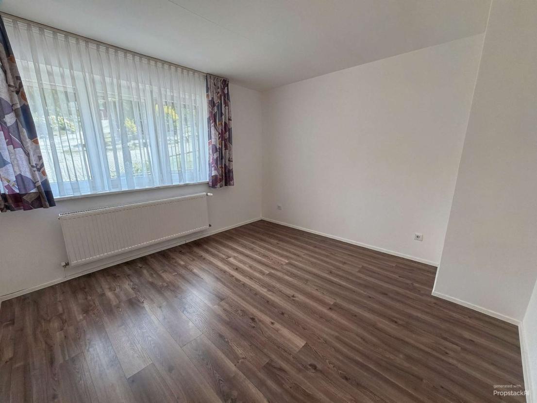 Schlafzimmer EG - (KI generiert)