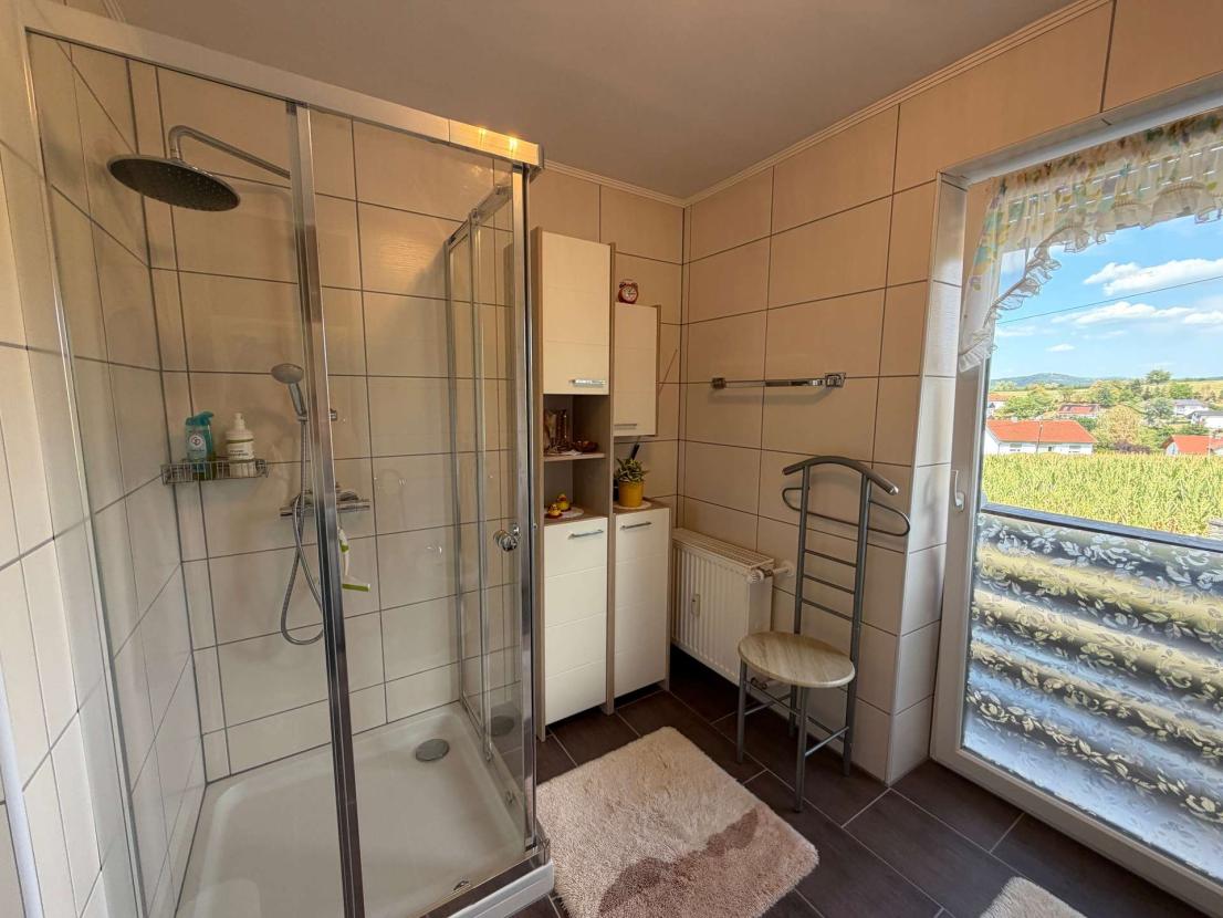 Badezimmer EG