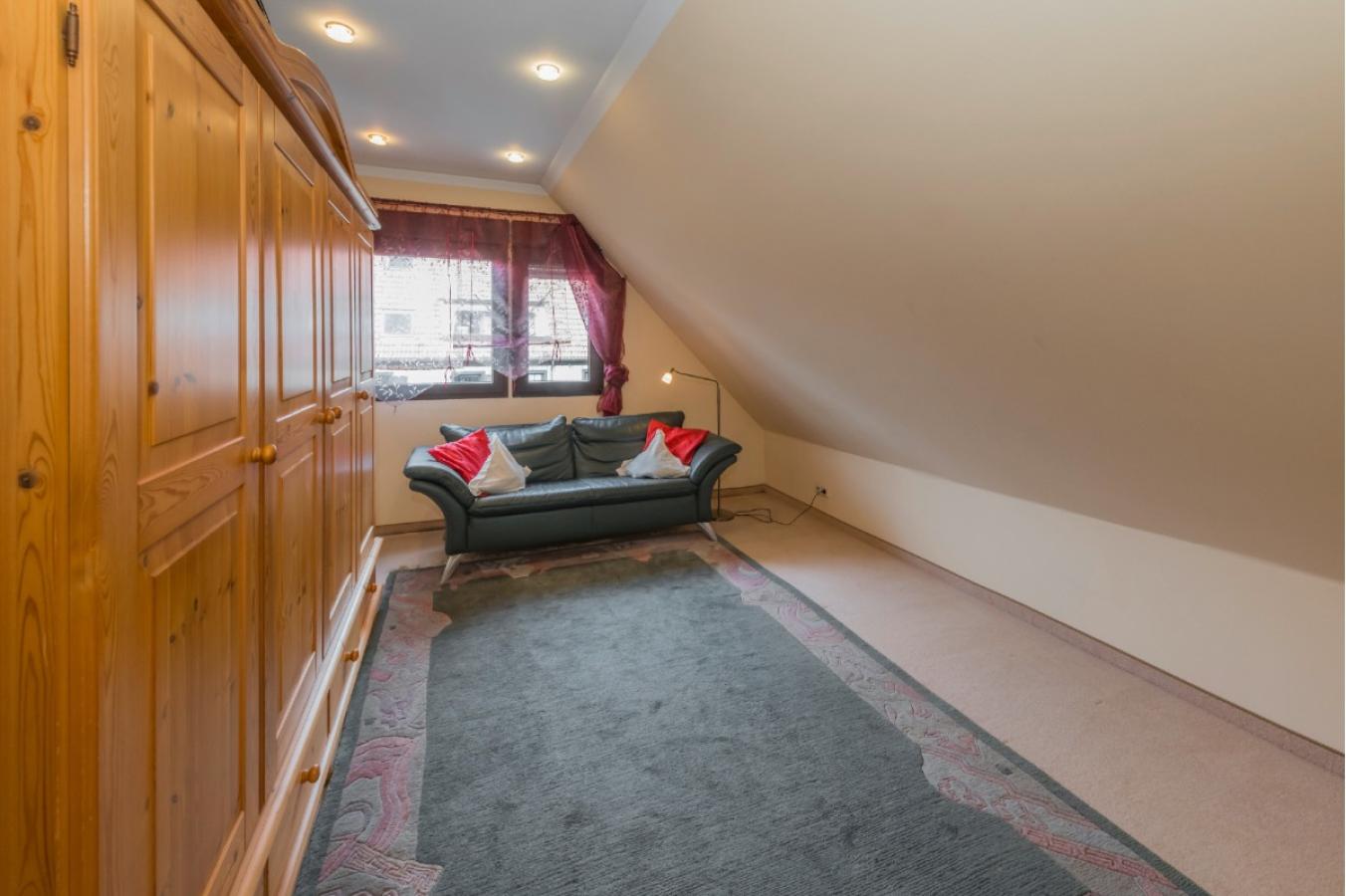 Schlafzimmer 2