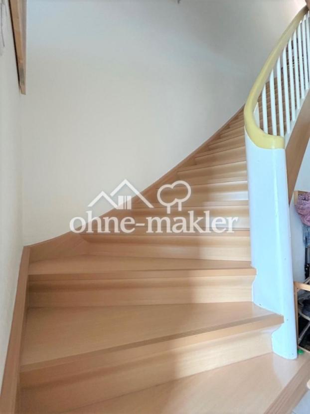 Treppe zum OG