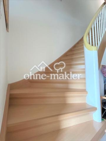 Treppe zum OG