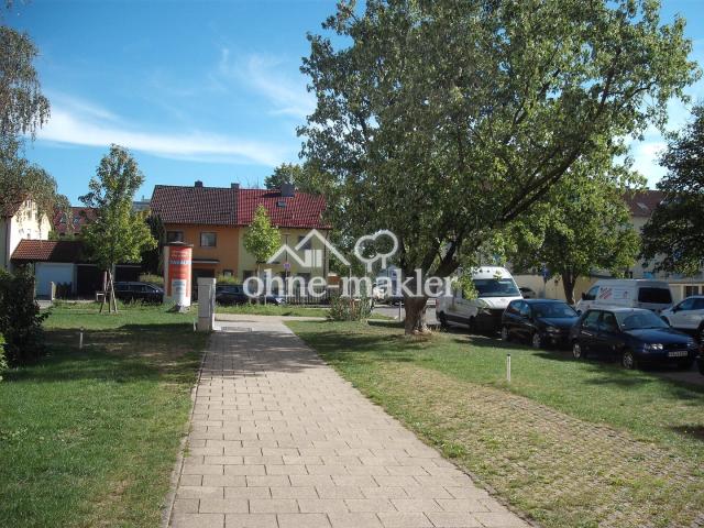 Weg zum Wohnhaus