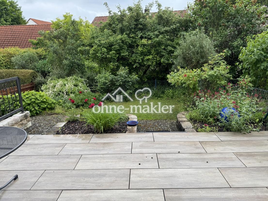 Rückwärtige Terrasse/Garten