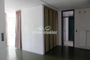 Diele,  Richtung Schlafzimmer