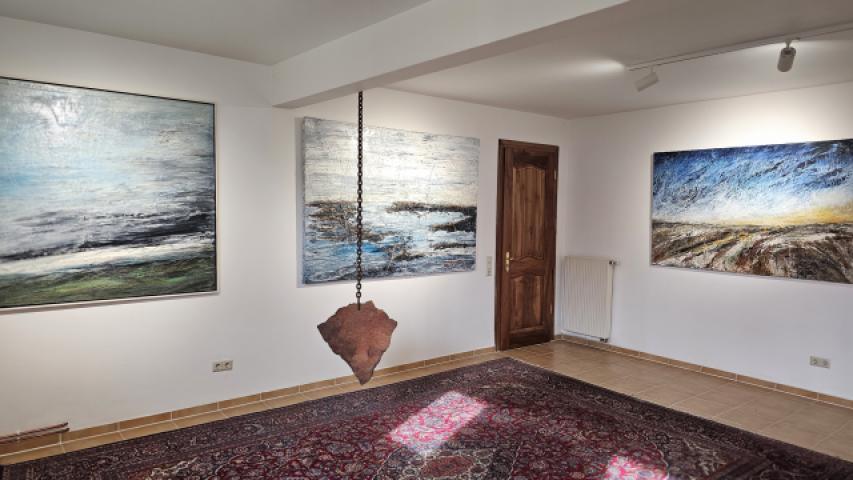Showroom (2)
