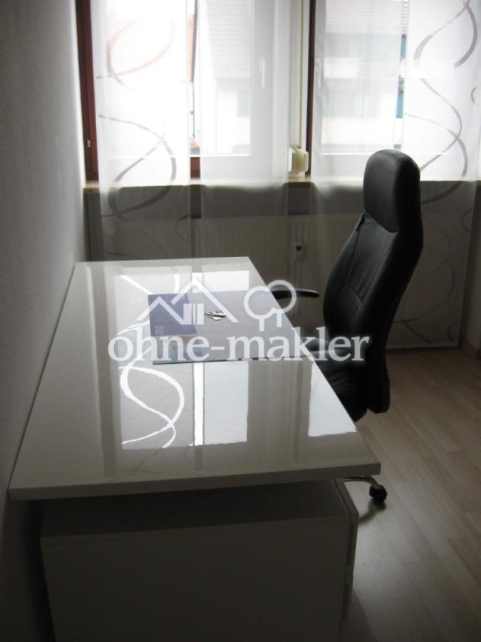 Schreibtisch