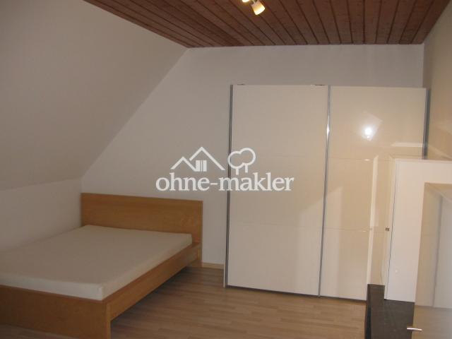 Bett mit Schrank