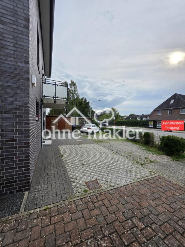 Parkplatz vor der Tür möglich
