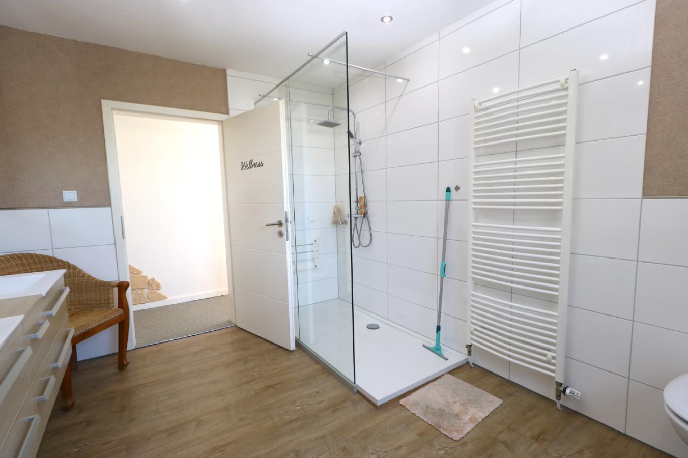 Badezimmer (2)