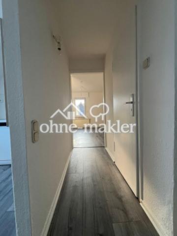 Flur zum Zimmer 1