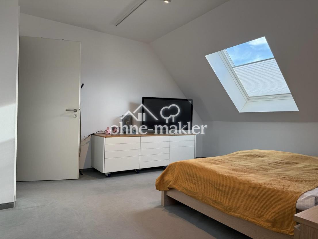 1. Schlafzimmer 1.OG