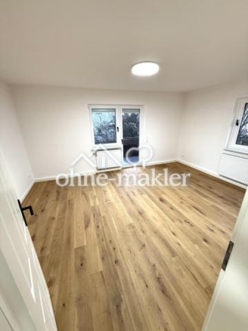 Wohnzimmer unmöbliert