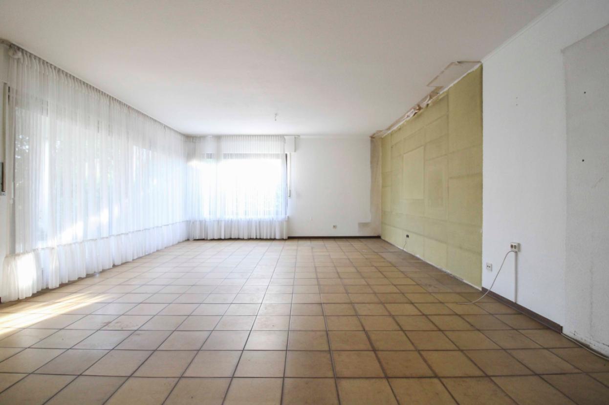 04 Wohnzimmer