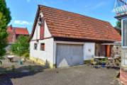 Nebengebäude mit Garage