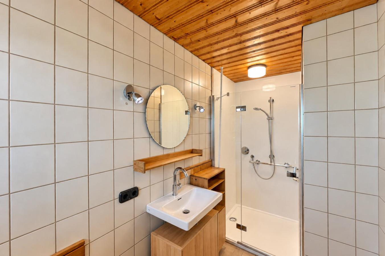 Badezimmer EG