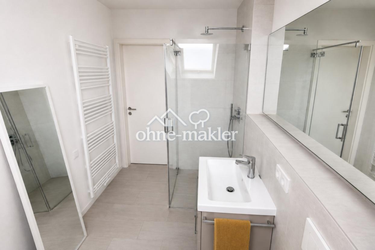 Badezimmer Ansicht 2