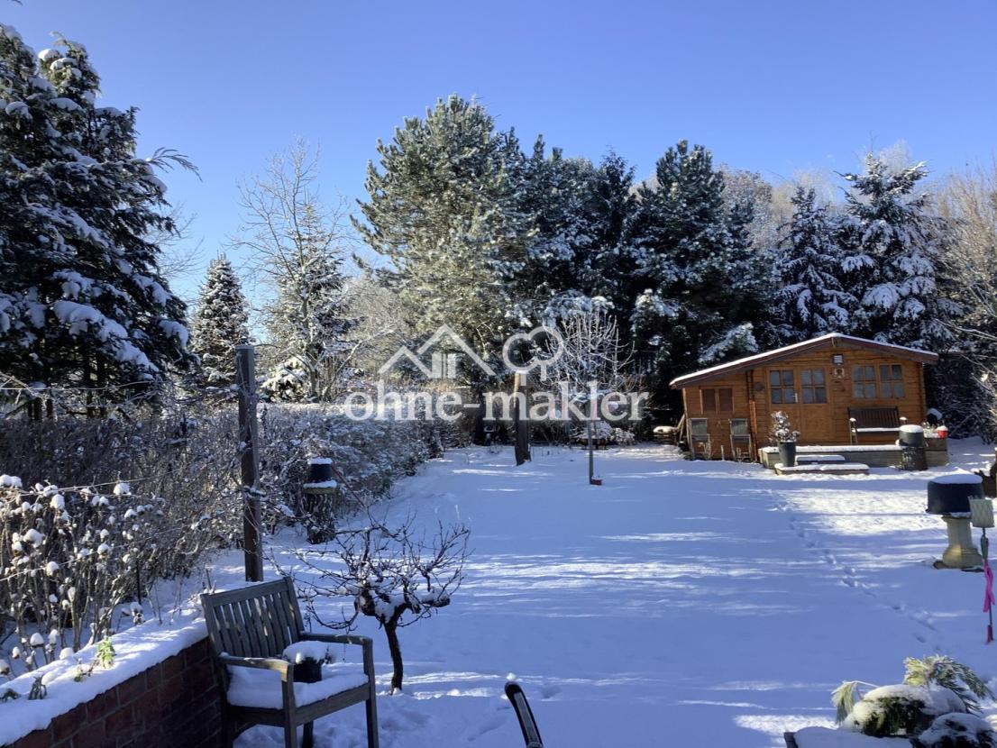 Winterlicher Gartenblick