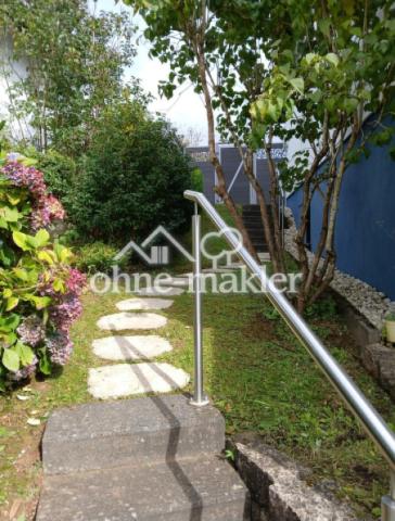 Garten an Hausseite