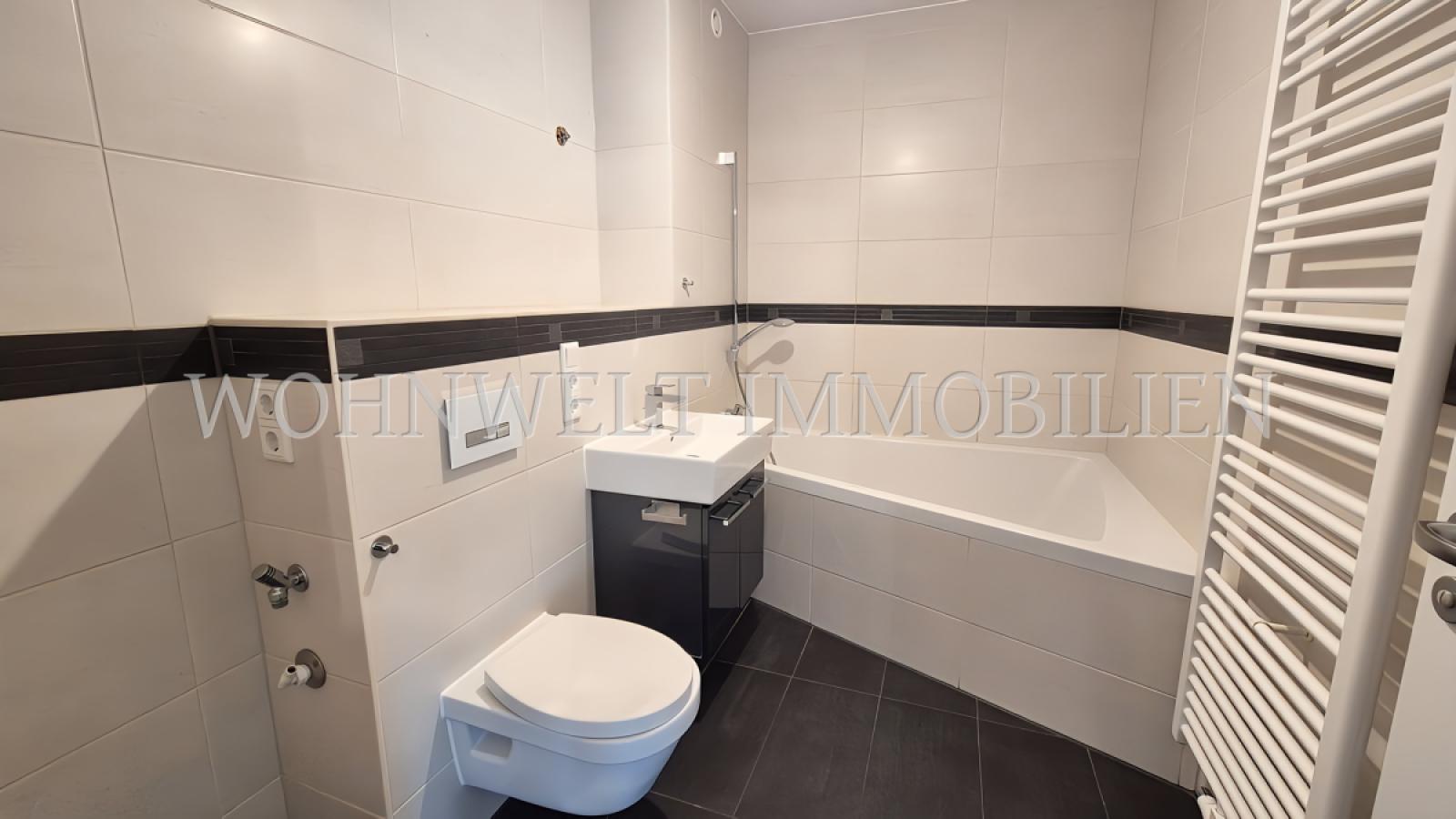 Badezimmer EG