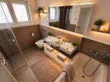 1OG: Badewanne inklusive
