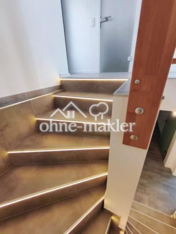 UG: Die Treppe ins UG