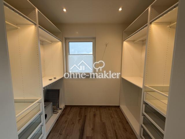 Kleiderschrank
