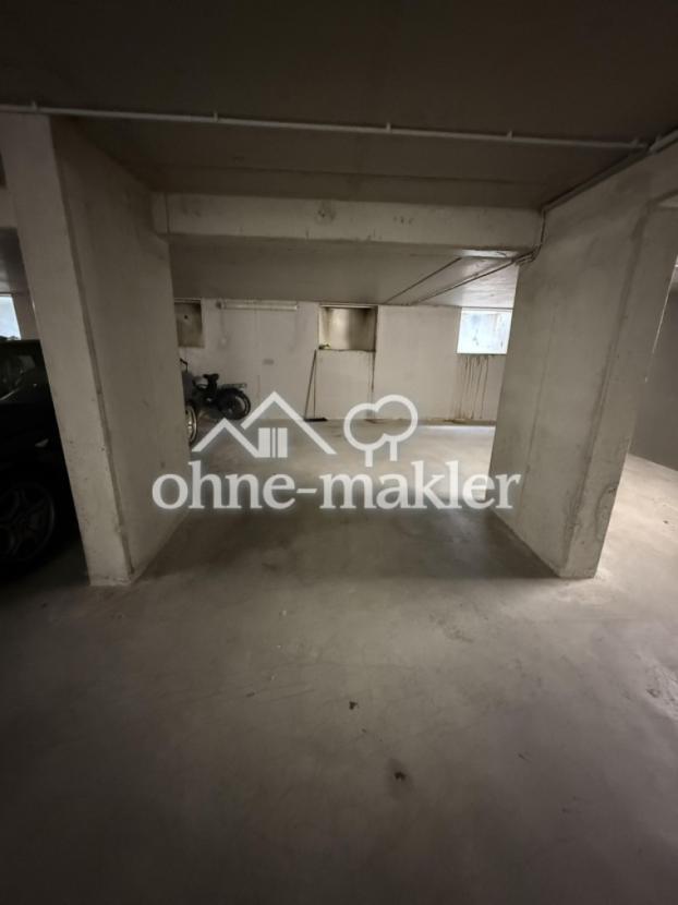 Tiefgaragenstellplatz