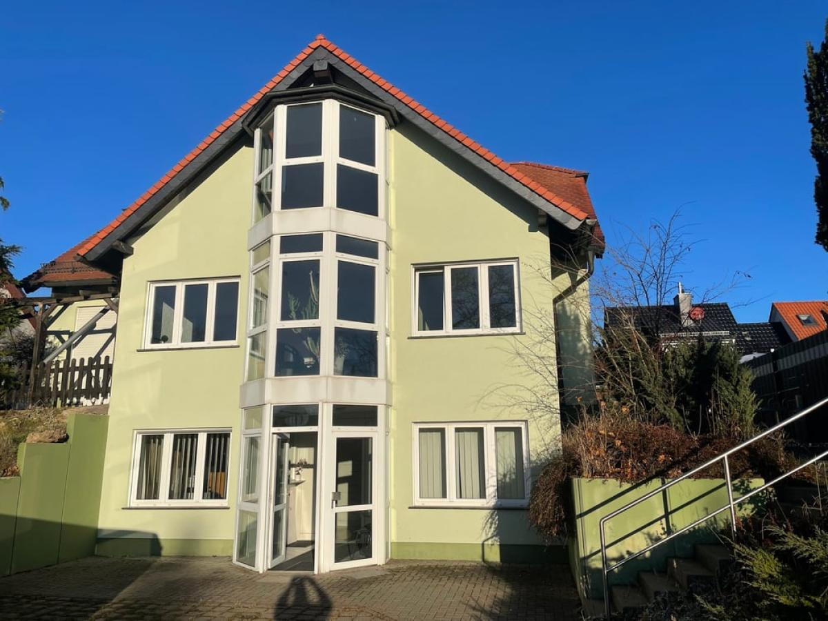 Straßenansicht
