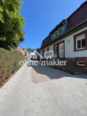 Eingang und Einfahrt Wohnhof
