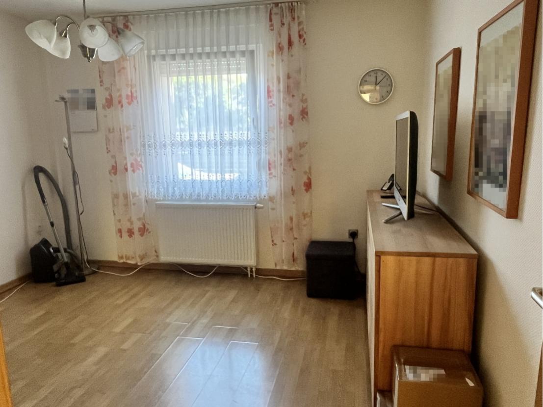 Schlafzimmer im EG 1