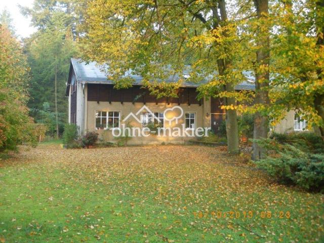 Herbst am Forsthaus