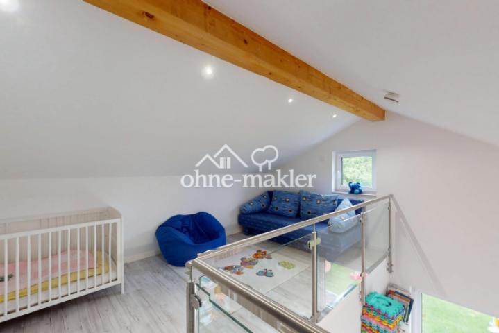 Maisonette-artige Ebene