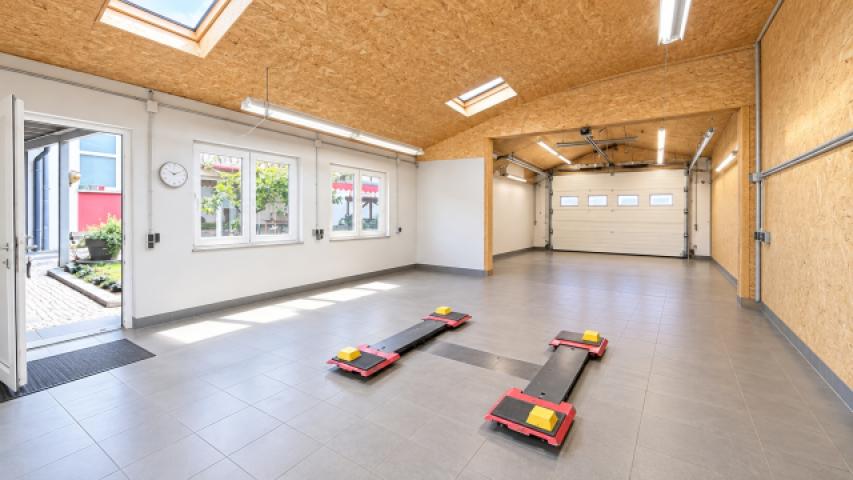 Garage KI Blanko