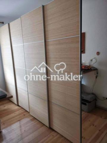 Arbeits-/Ankleidezimmer