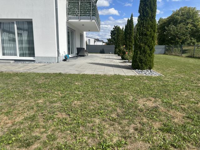 Terrasse u. Garten