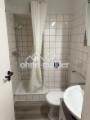 Bad mit Dusche + WC