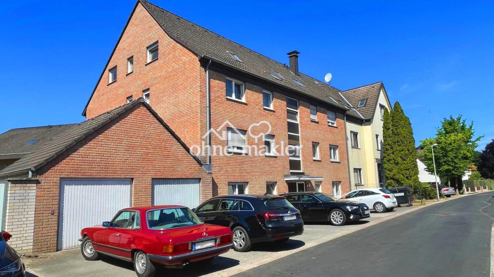 Parkmöglichkeiten v. d. Haus