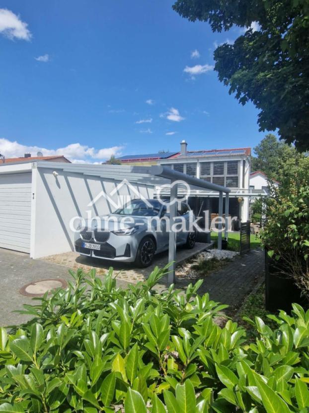 Garage und Carport