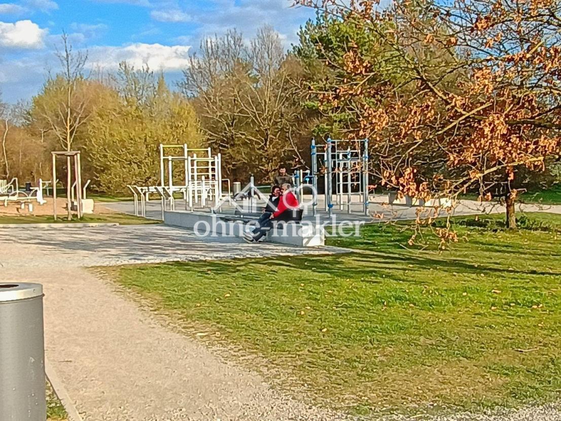 neue Fitnessanlage, fußläufig