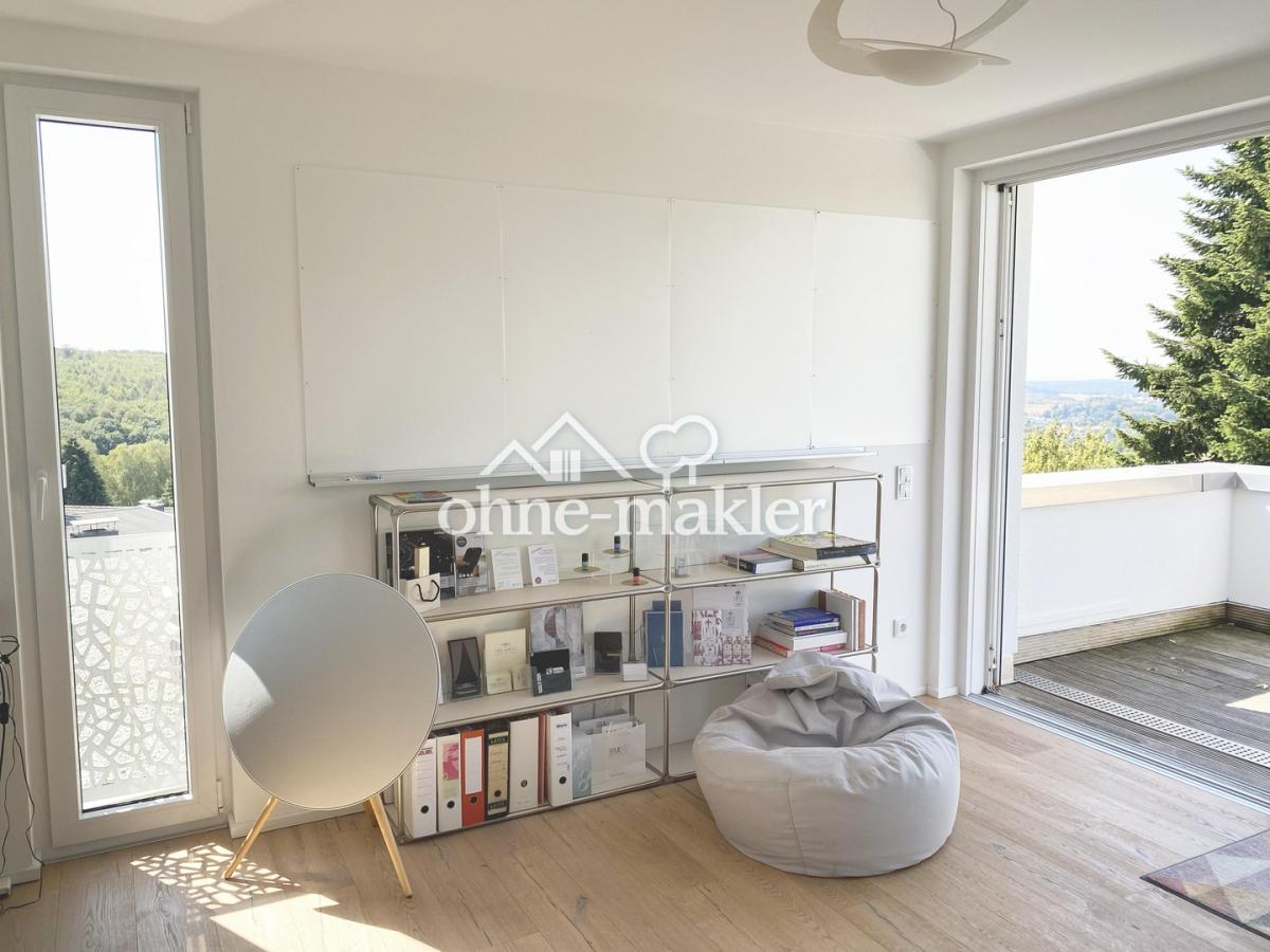 OG_Büro_hinterer-Raum_Blick