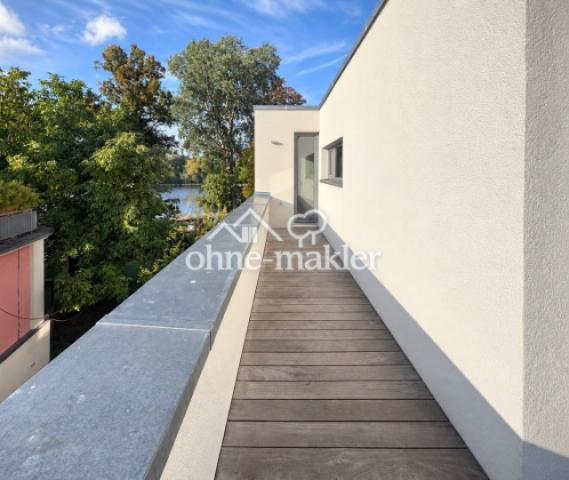 DG Terrasse zur Straße