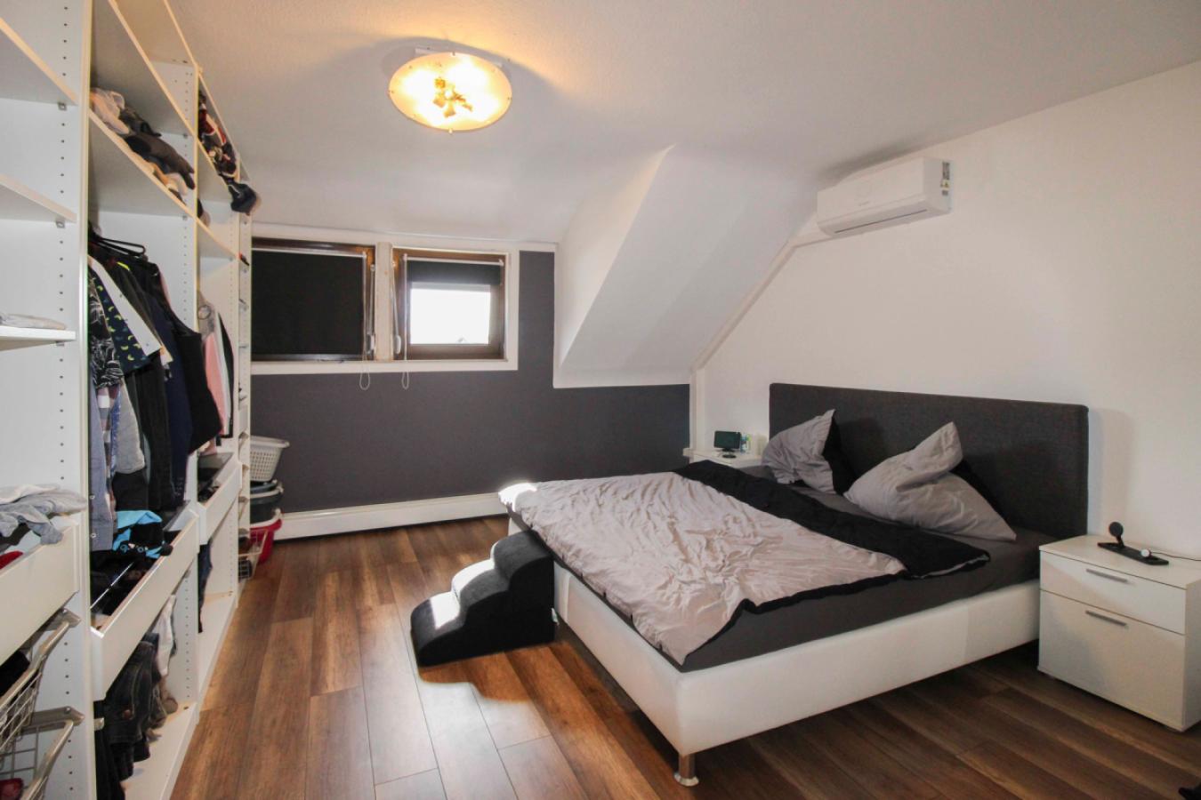 Schlafzimmer 2