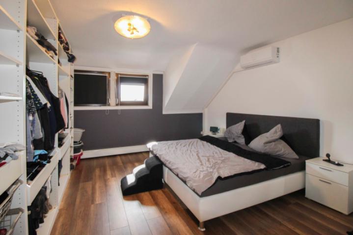 Schlafzimmer 2