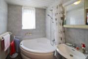 Badezimmer EG
