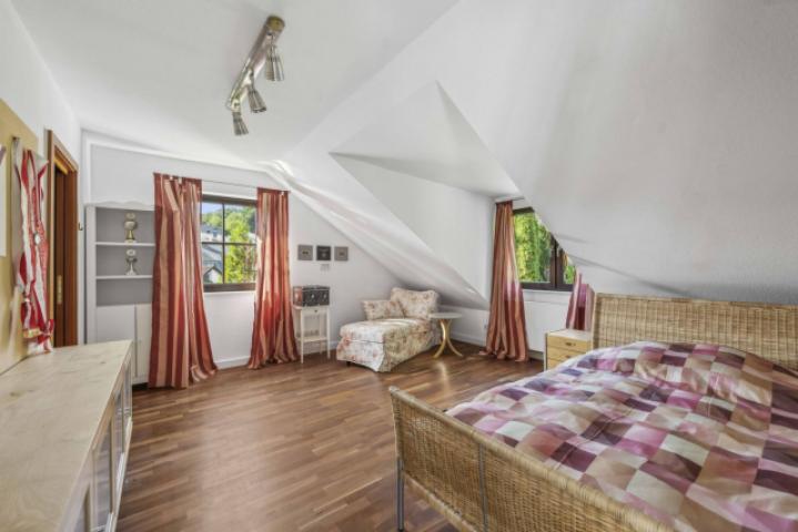 Schlafzimmer II